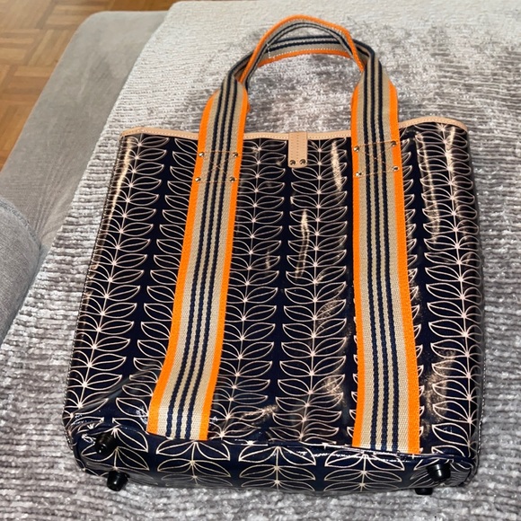 Rachel Ray Patent Leather Tote - Picture 6 of 8